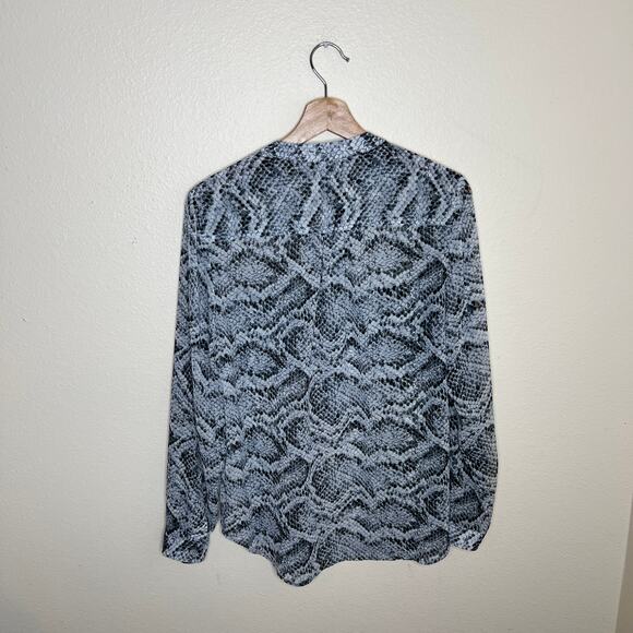 Banana Republic Black White Snake Print Blouse Small - Picture 6 of 10